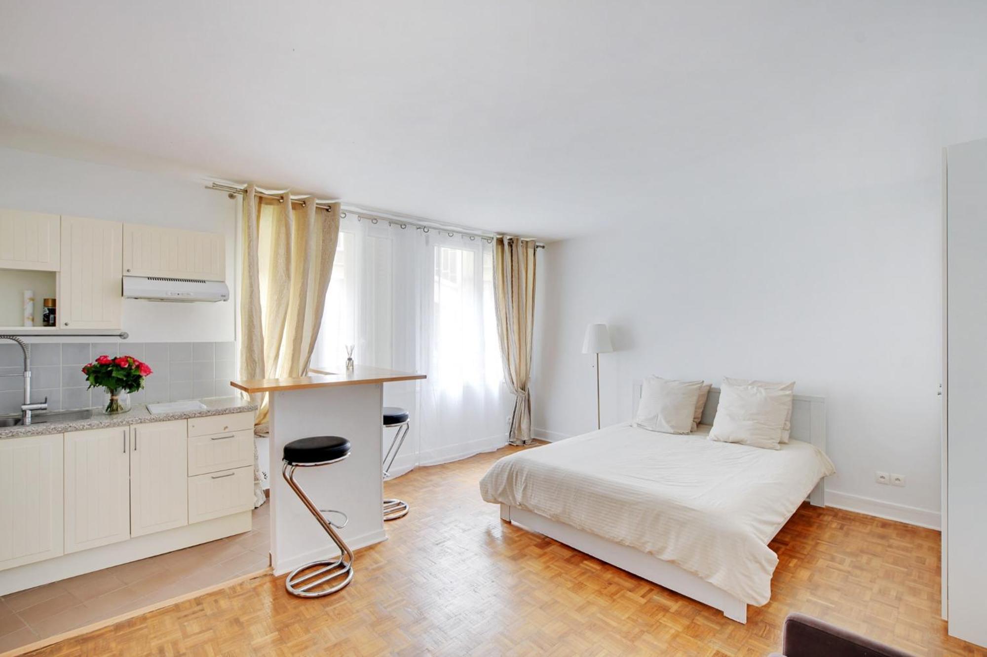 Tour Eiffel - Seine Apartment Париж Екстериор снимка
